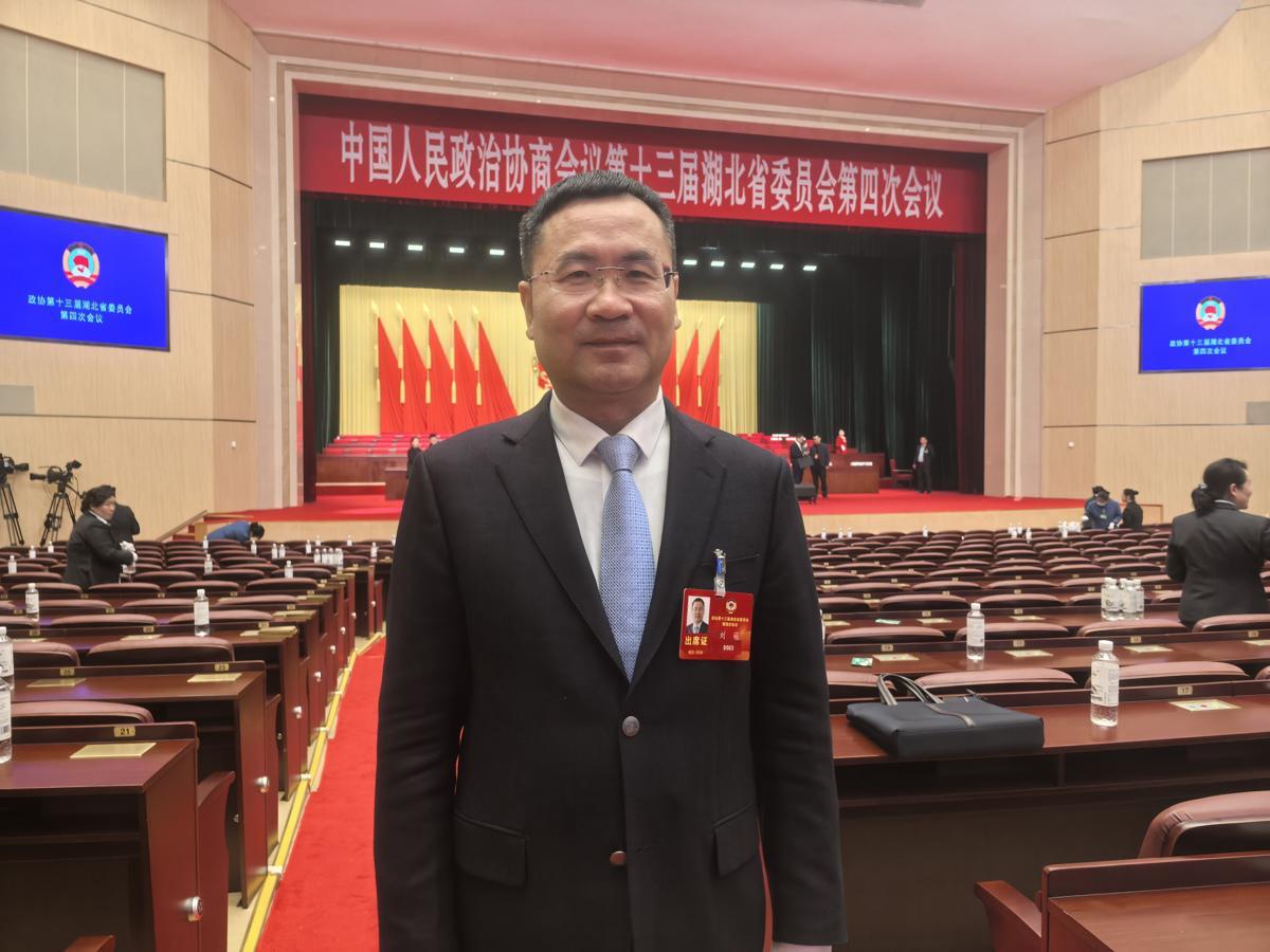 湖北省政协委员刘萌：建议打造“楚超”球赛品牌，培育赛事经济